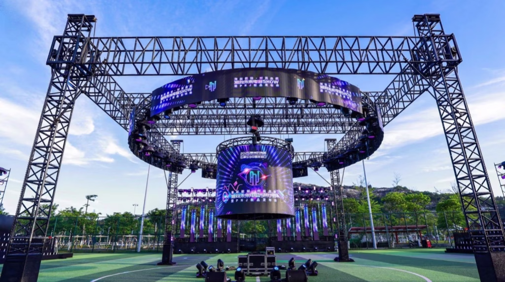 The Benefits of Installing LEDU Flexible LED Displays